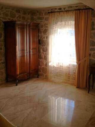 Гостевой дом Palace Jelena Rooms Пераст Двухместный номер с 1 кроватью и балконом, вид на море-10
